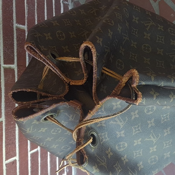 Louis Vuitton Marine Duffle - Picture 3 of 11
